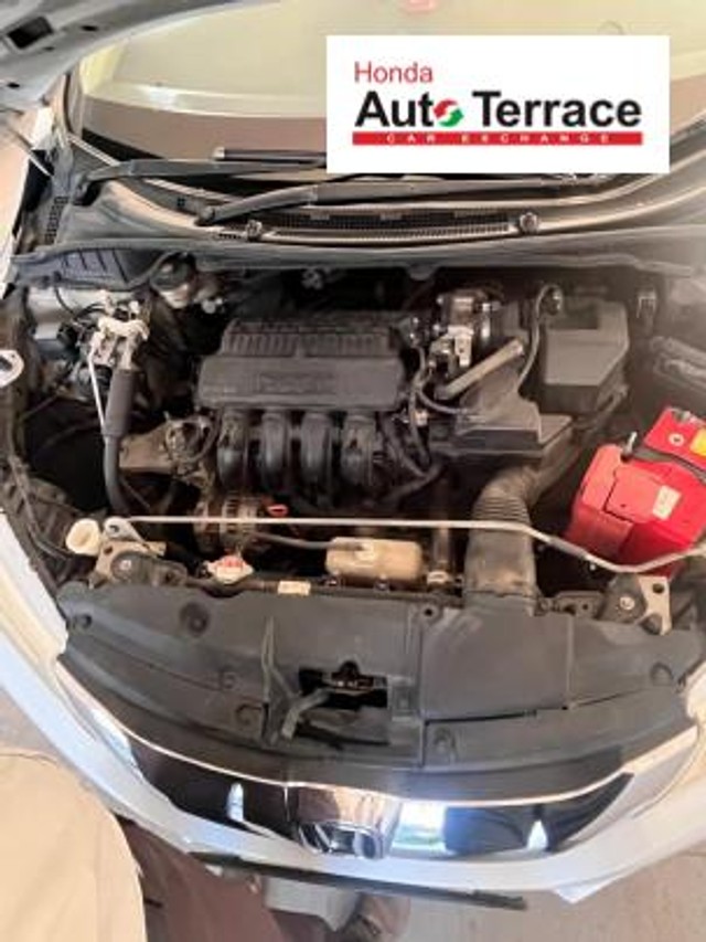 Second-hand 2015 Honda City V MT AVN for sale in Vadodara-7