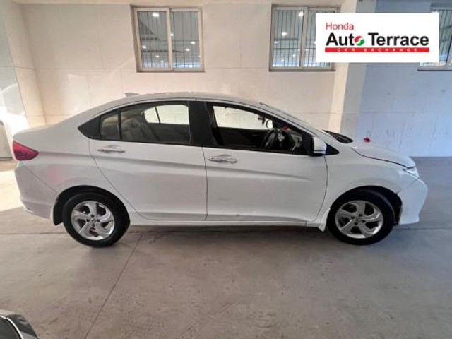 Second-hand 2015 Honda City V MT AVN for sale in Vadodara-9