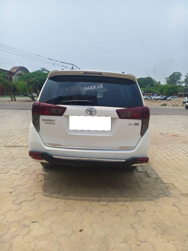 Second-hand 2022 Toyota Innova Crysta 2.7 GX 7 STR for sale in New Delhi-1