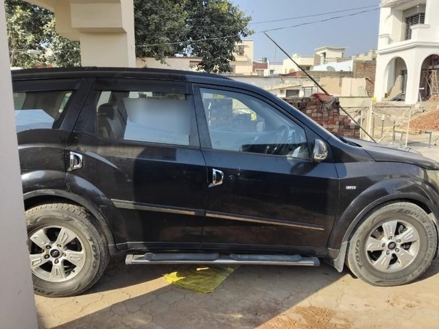 Second-hand 2012 Mahindra XUV500 W6 2WD for sale in Rupnagar-2