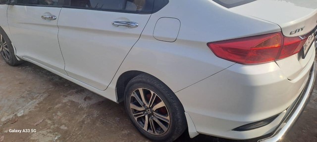 Second-hand 2018 Honda City i-DTEC V for sale in Patna-3