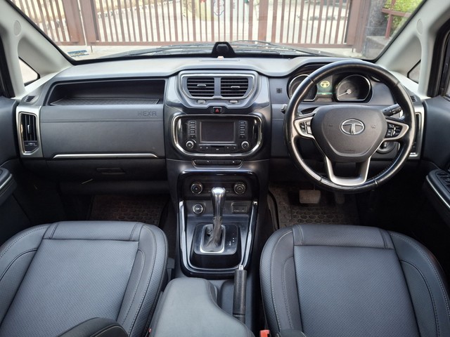 Second-hand 2017 Tata Hexa XTA for sale in New Delhi-8