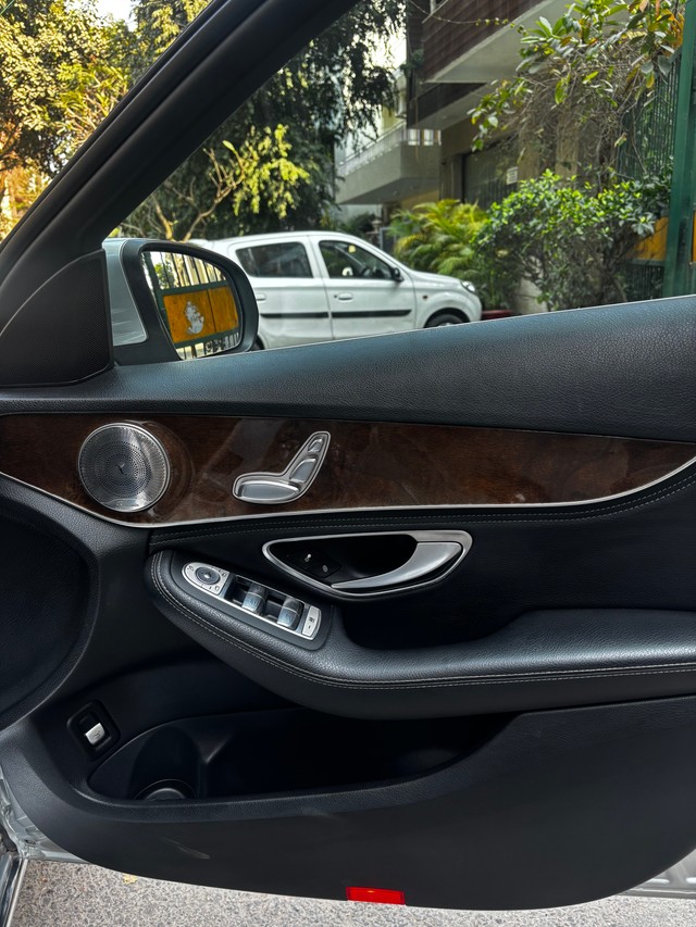 Second-hand 2015 Mercedes-Benz C-Class C 200 CGI for sale in New Delhi-15