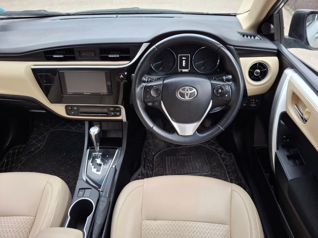 Second-hand 2017 Toyota Corolla Altis 1.8 G CVT for sale in New Delhi-10