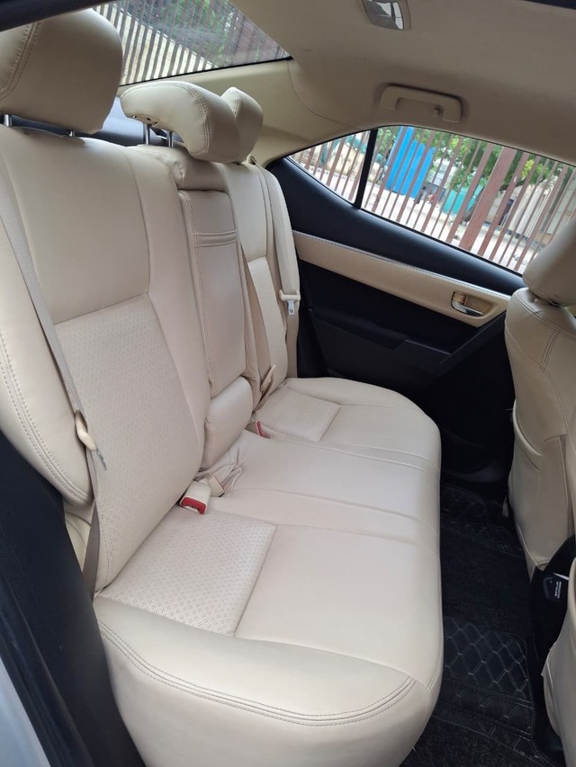 Second-hand 2017 Toyota Corolla Altis 1.8 G CVT for sale in New Delhi-13