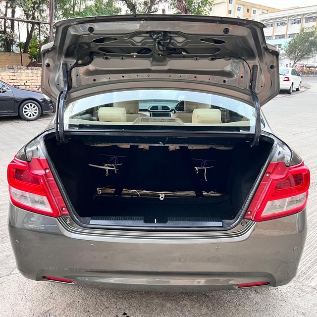 Second-hand 2018 Maruti Suzuki Swift Dzire AMT ZDI Plus for sale in Aurangabad-9