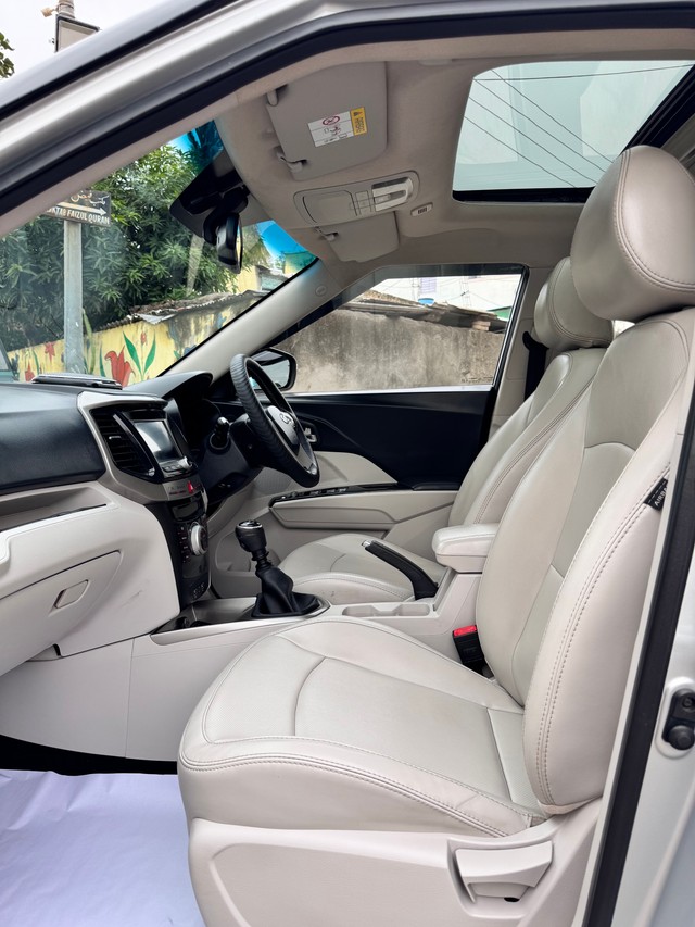 Second-hand 2020 Mahindra XUV300 W8 Option Diesel BSVI for sale in Aurangabad-14