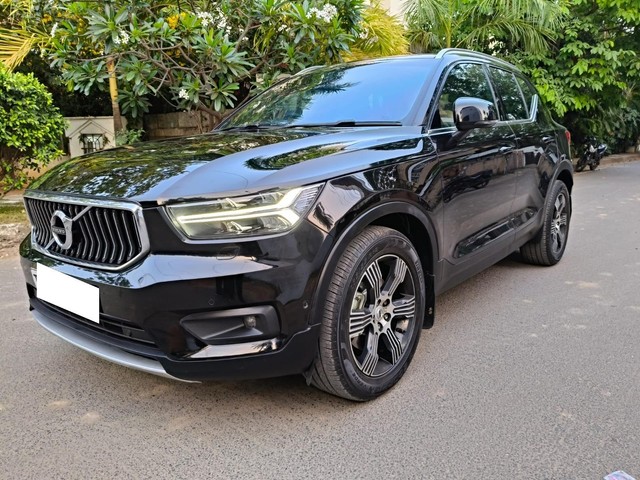 Second-hand 2018 Volvo XC40 D4 R-Design for sale in Chennai-2
