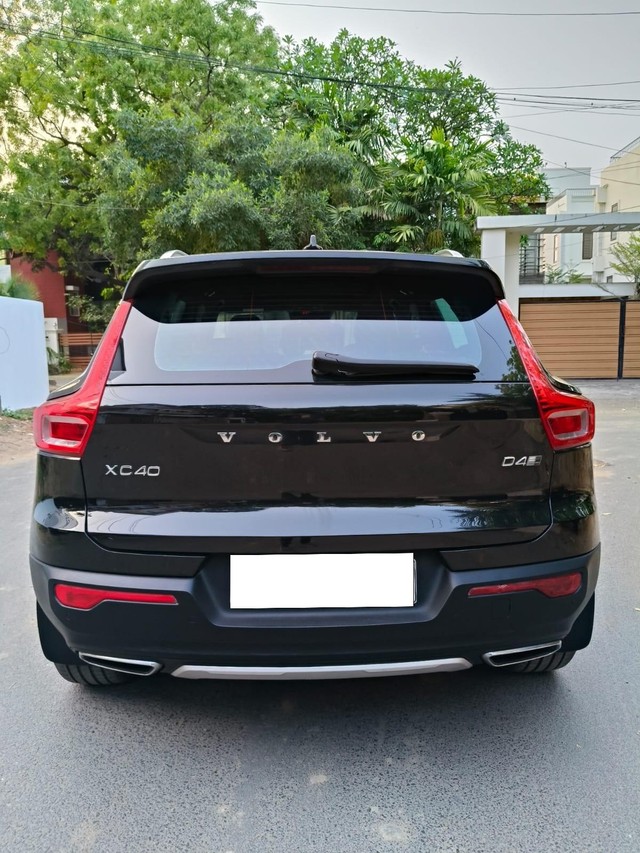 Second-hand 2018 Volvo XC40 D4 R-Design for sale in Chennai-1