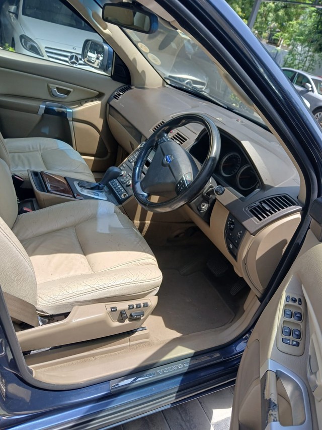 Second-hand 2014 Volvo XC90 D5 AWD for sale in Chennai-3