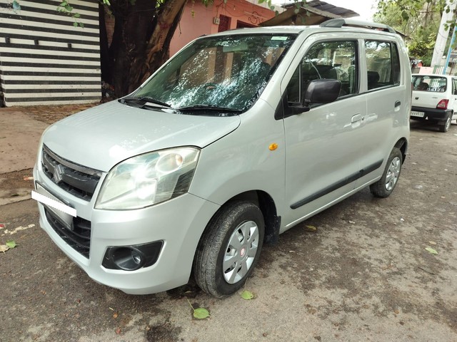Second-hand 2015 Maruti Wagon R LXI BS IV for sale in Allahabad-3