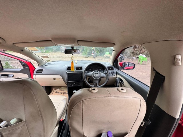 Second-hand 2011 Volkswagen Polo IPL II 1.2 Petrol Highline for sale in Noida-4