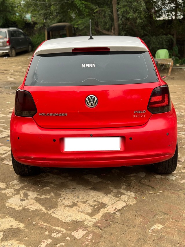 Second-hand 2011 Volkswagen Polo IPL II 1.2 Petrol Highline for sale in Noida-1