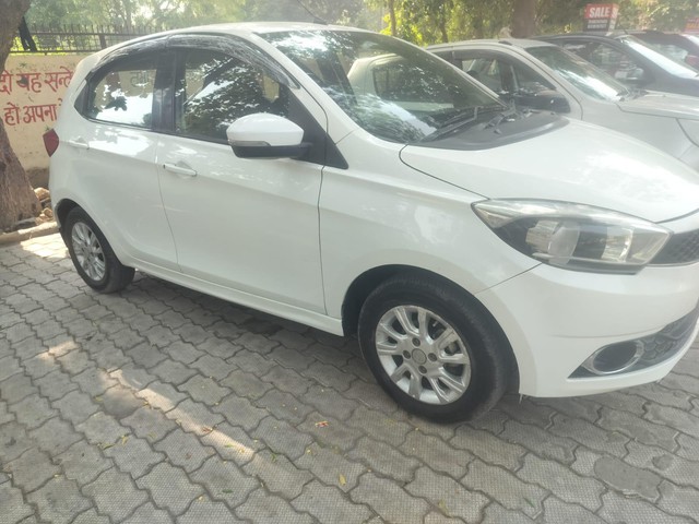 Second-hand 2018 Tata Tiago 1.05 Revotorq XZ for sale in Allahabad-3