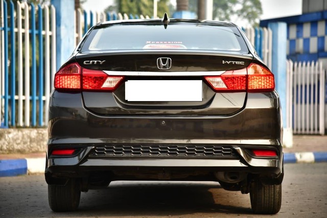Second-hand 2018 Honda City i-VTEC VX for sale in Kolkata-2