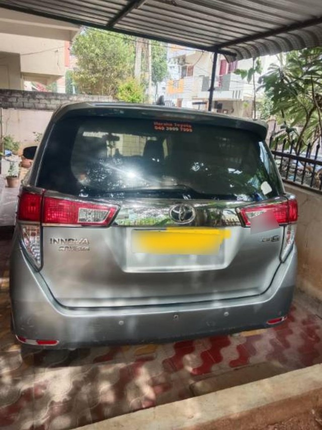 Second-hand 2017 Toyota Innova Crysta 2.4 G MT BSIV for sale in Secunderabad-4