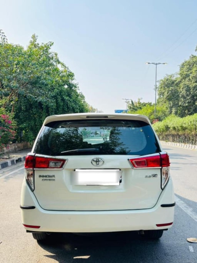 Second-hand 2018 Toyota Innova Crysta 2.8 ZX AT BSIV for sale in New Delhi-1