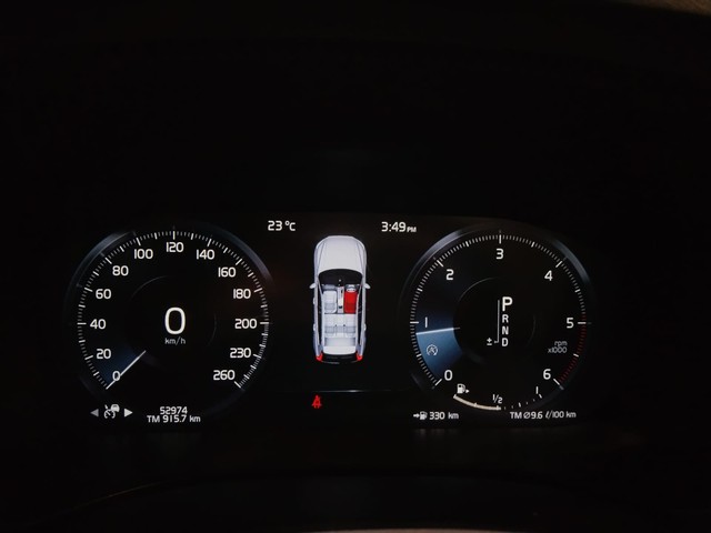 Second-hand 2019 Volvo XC60 D4 Momentum for sale in New Delhi-14