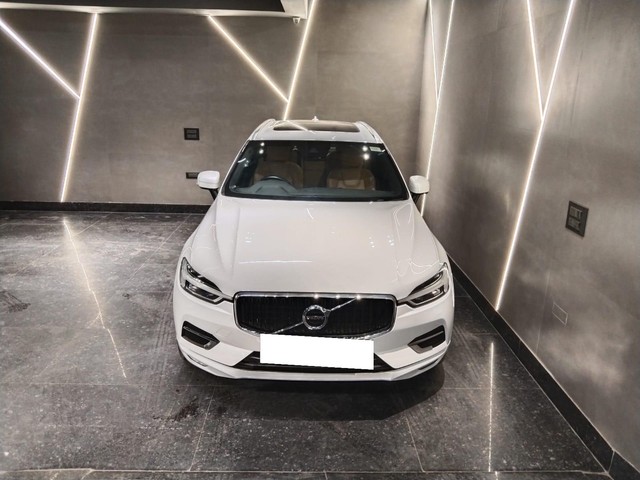 Second-hand 2019 Volvo XC60 D4 Momentum for sale in New Delhi-5