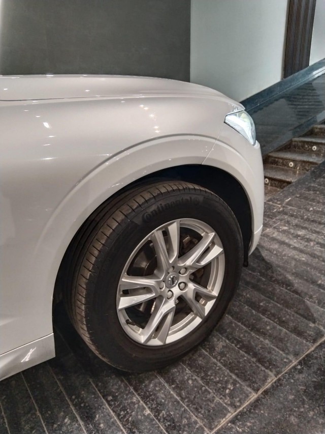 Second-hand 2019 Volvo XC60 D4 Momentum for sale in New Delhi-8
