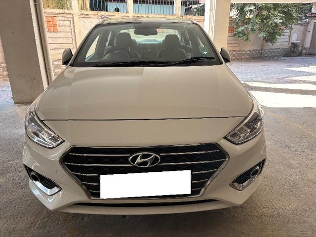 Second-hand 2020 Hyundai Verna SX for sale in Guwahati-1