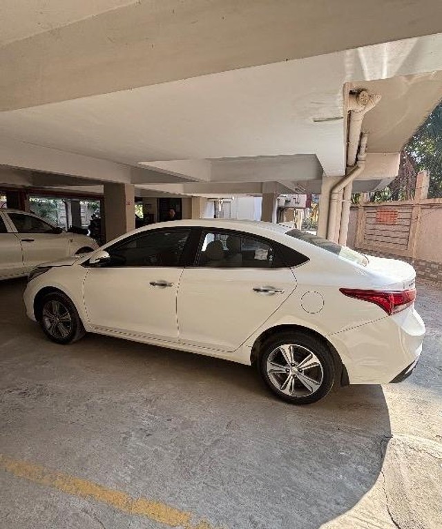 Second-hand 2020 Hyundai Verna SX for sale in Guwahati-3