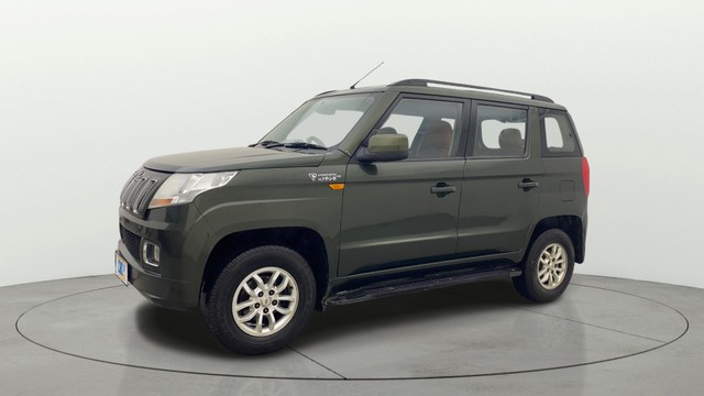 Second-hand 2017 Mahindra TUV 300 T8 for sale in Gulbarga-6
