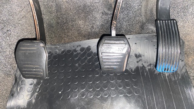 Second-hand 2017 Mahindra TUV 300 T8 for sale in Gulbarga-14