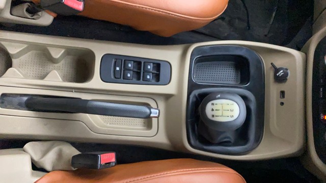 Second-hand 2017 Mahindra TUV 300 T8 for sale in Gulbarga-13