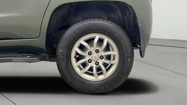 Second-hand 2017 Mahindra TUV 300 T8 for sale in Gulbarga-26