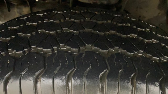 Second-hand 2017 Mahindra TUV 300 T8 for sale in Gulbarga-30