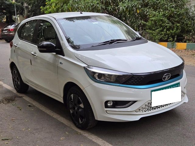 Second-hand 2023 Tata Tiago XZ Plus for sale in Bangalore