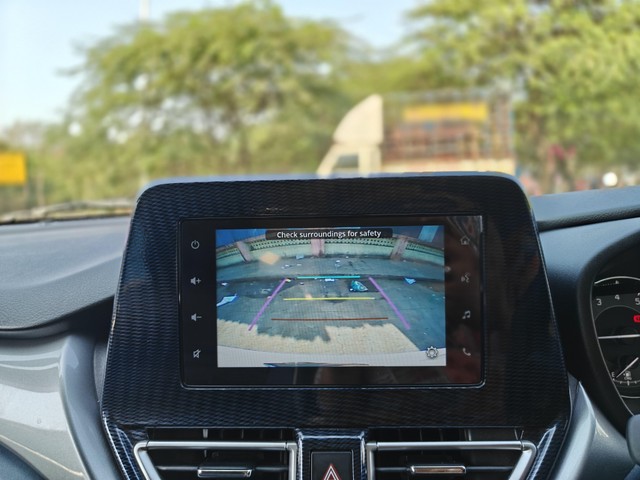 Second-hand 2023 Maruti Baleno Zeta CNG for sale in Mumbai-7