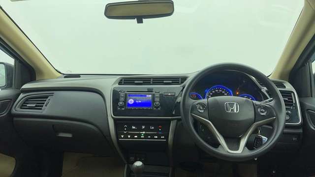 Second-hand 2016 Honda City V MT for sale in Chennai-11