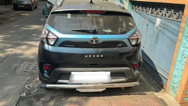 Tata Nexon EV XZ Plus Lux Second-hand 2023 Tata Nexon EV XZ Plus Lux for sale in Dhanbad-3
