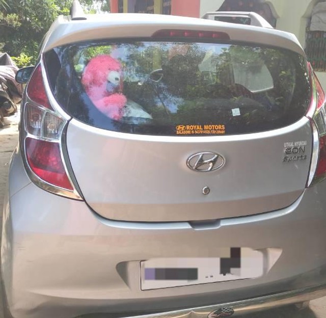 Second-hand 2017 Hyundai EON Sportz for sale in Balasore-3