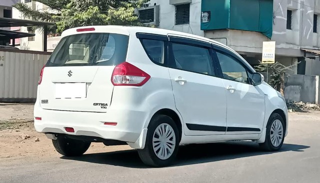 Second-hand 2014 Maruti Suzuki Ertiga VXI CNG for sale in Nashik-9