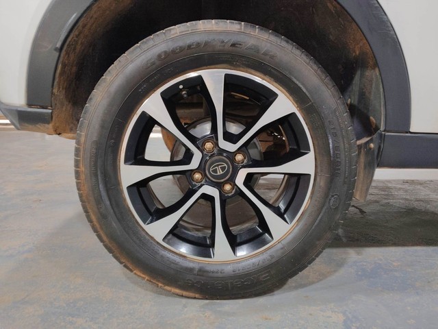 Second-hand 2020 Tata Nexon XZA Plus (O) AMT Diesel for sale in Kochi-18