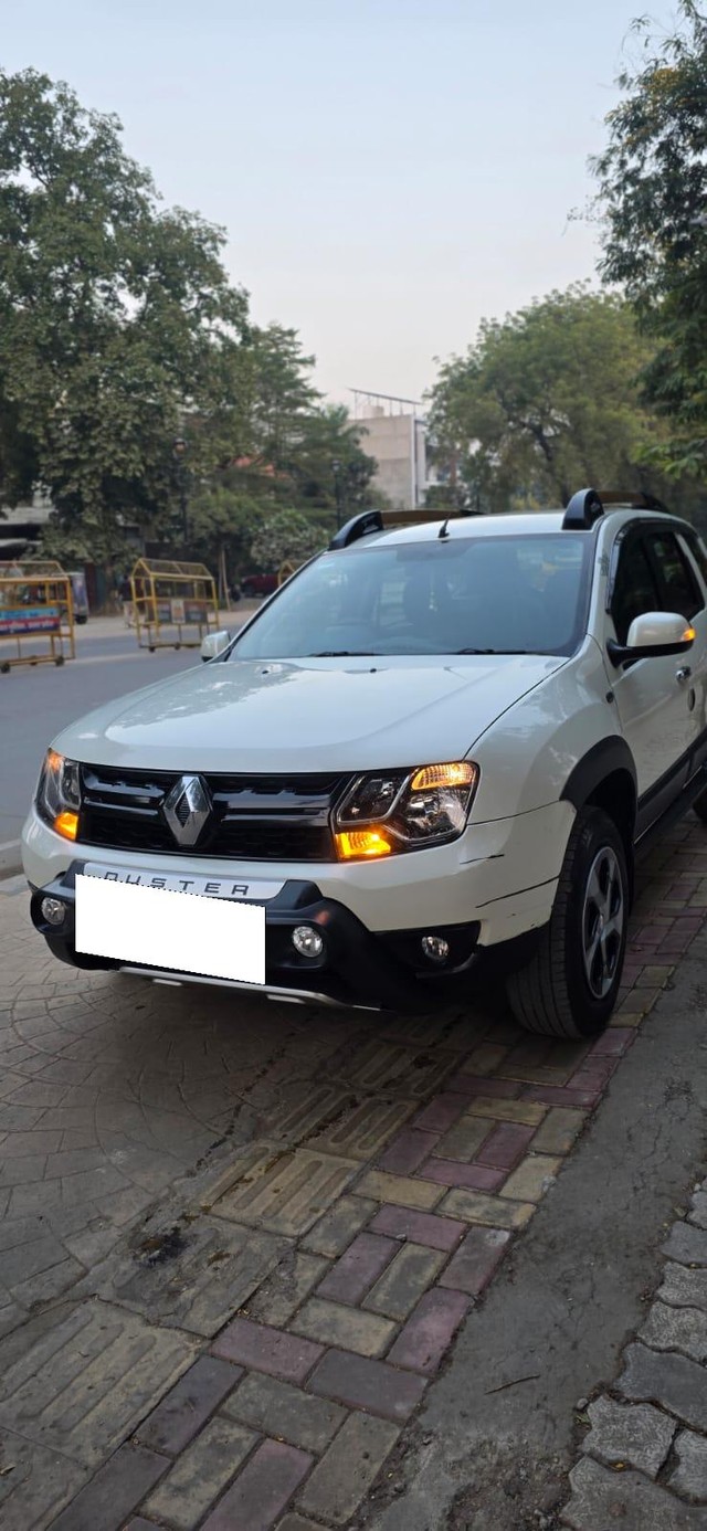 Second-hand 2017 Renault Duster 110PS Diesel RxZ for sale in Allahabad-7