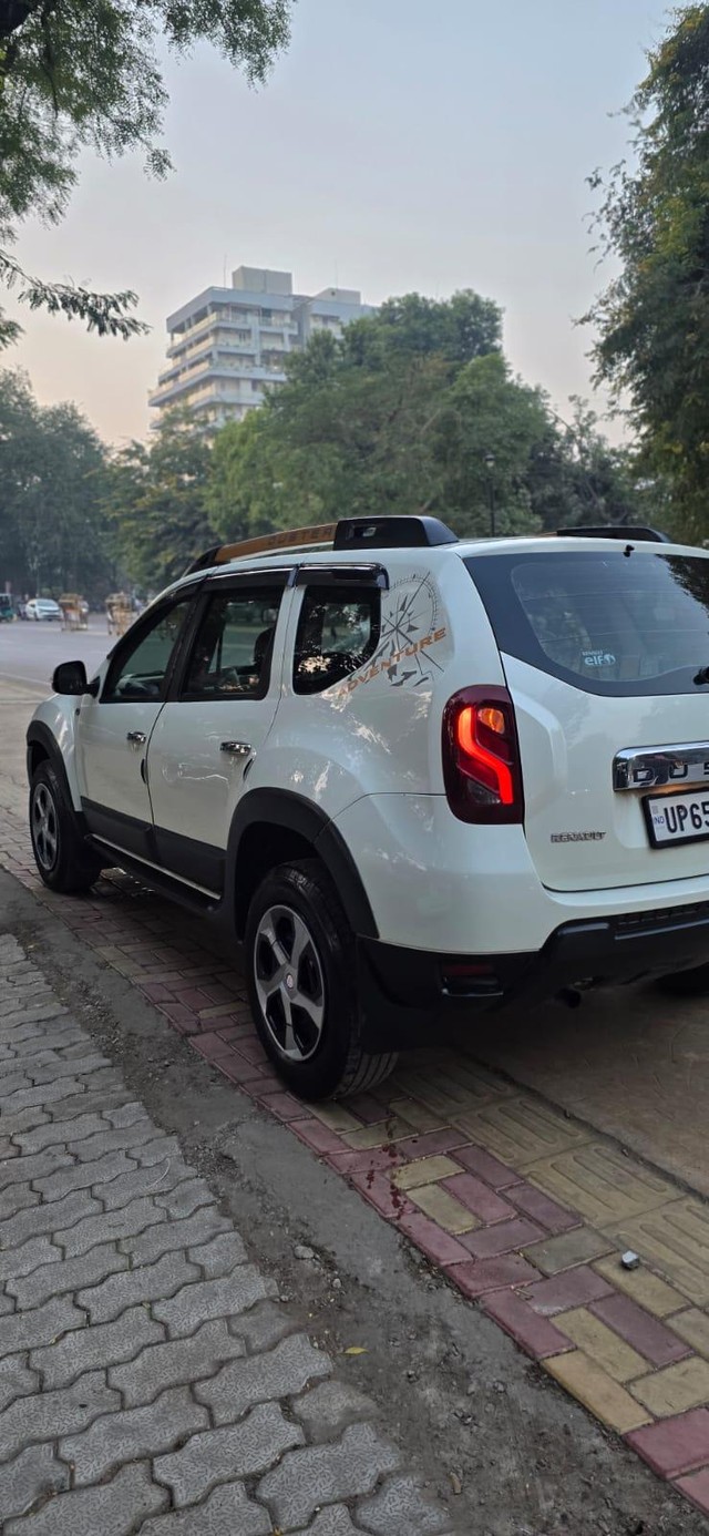 Second-hand 2017 Renault Duster 110PS Diesel RxZ for sale in Allahabad-5