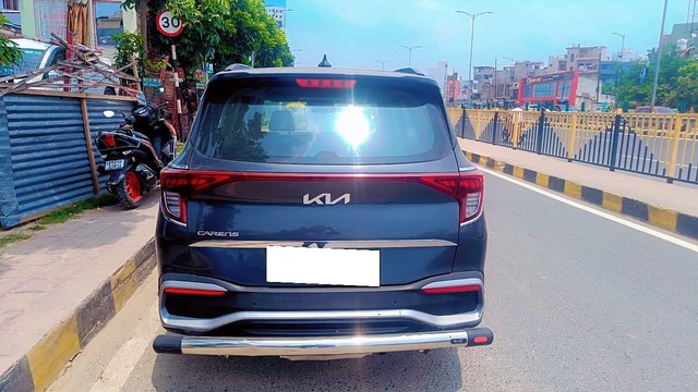 Second-hand 2023 Kia Carens Prestige BSVI for sale in Patna-1