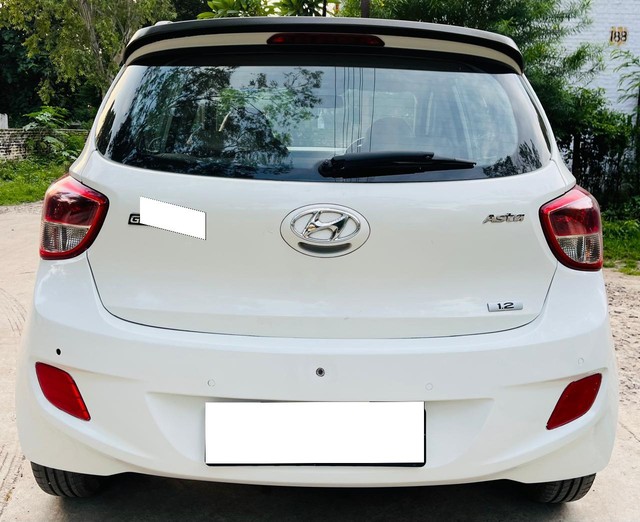 Second-hand 2013 Hyundai i10 Era for sale in Kanpur-3