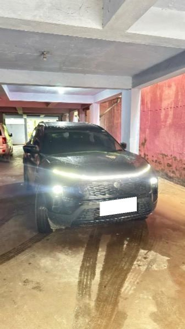 Tata Safari Accomplished Dark Second-hand 2025 Tata Safari Accomplished Dark for sale in Jamshedpur-7