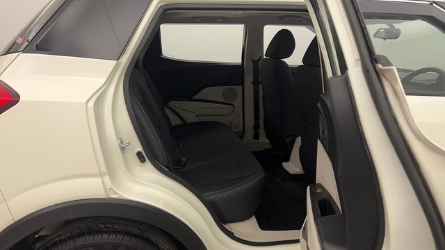 Second-hand 2023 Mahindra XUV300 W6 Diesel for sale in Chandigarh-26