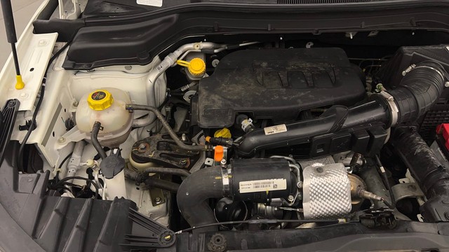 Second-hand 2023 Mahindra XUV300 W6 Diesel for sale in Chandigarh-37