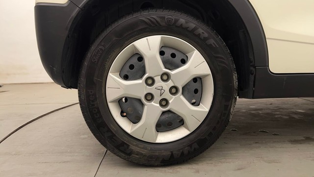 Second-hand 2023 Mahindra XUV300 W6 Diesel for sale in Chandigarh-18