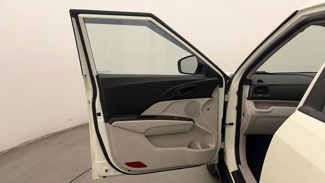 Second-hand 2023 Mahindra XUV300 W6 Diesel for sale in Chandigarh-25