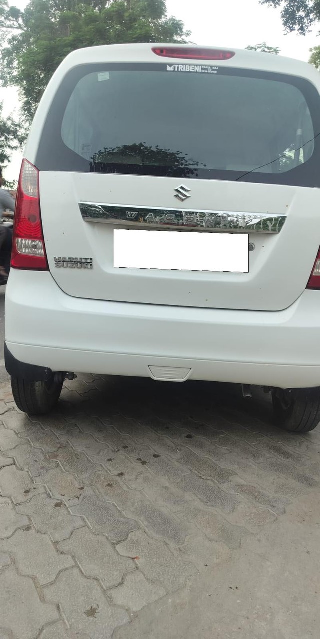 Second-hand 2017 Maruti Wagon R LXI CNG for sale in Allahabad-1