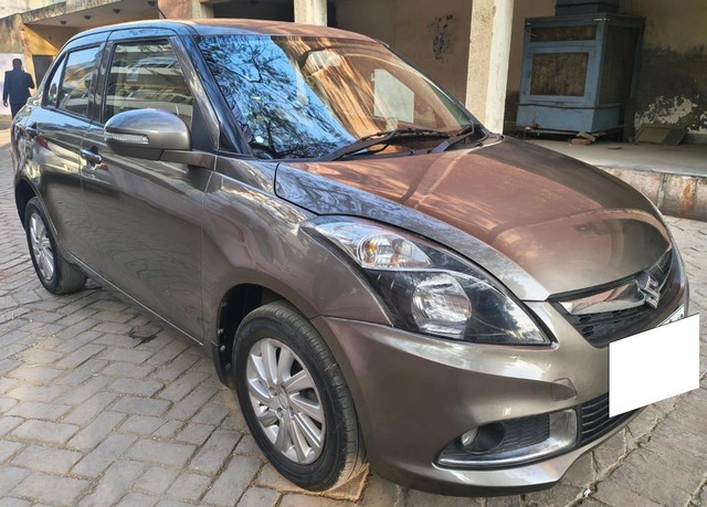 Second-hand 2016 Maruti Swift Dzire ZXI for sale in Kanpur-11