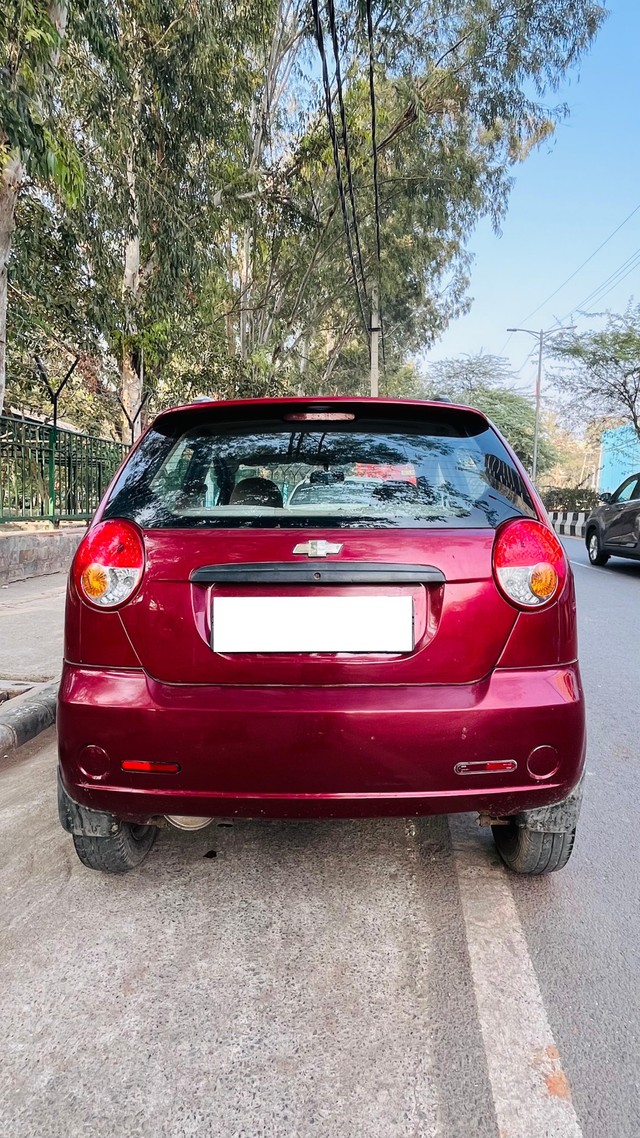 Second-hand 2012 Chevrolet Spark 1.0 LT for sale in New Delhi-2